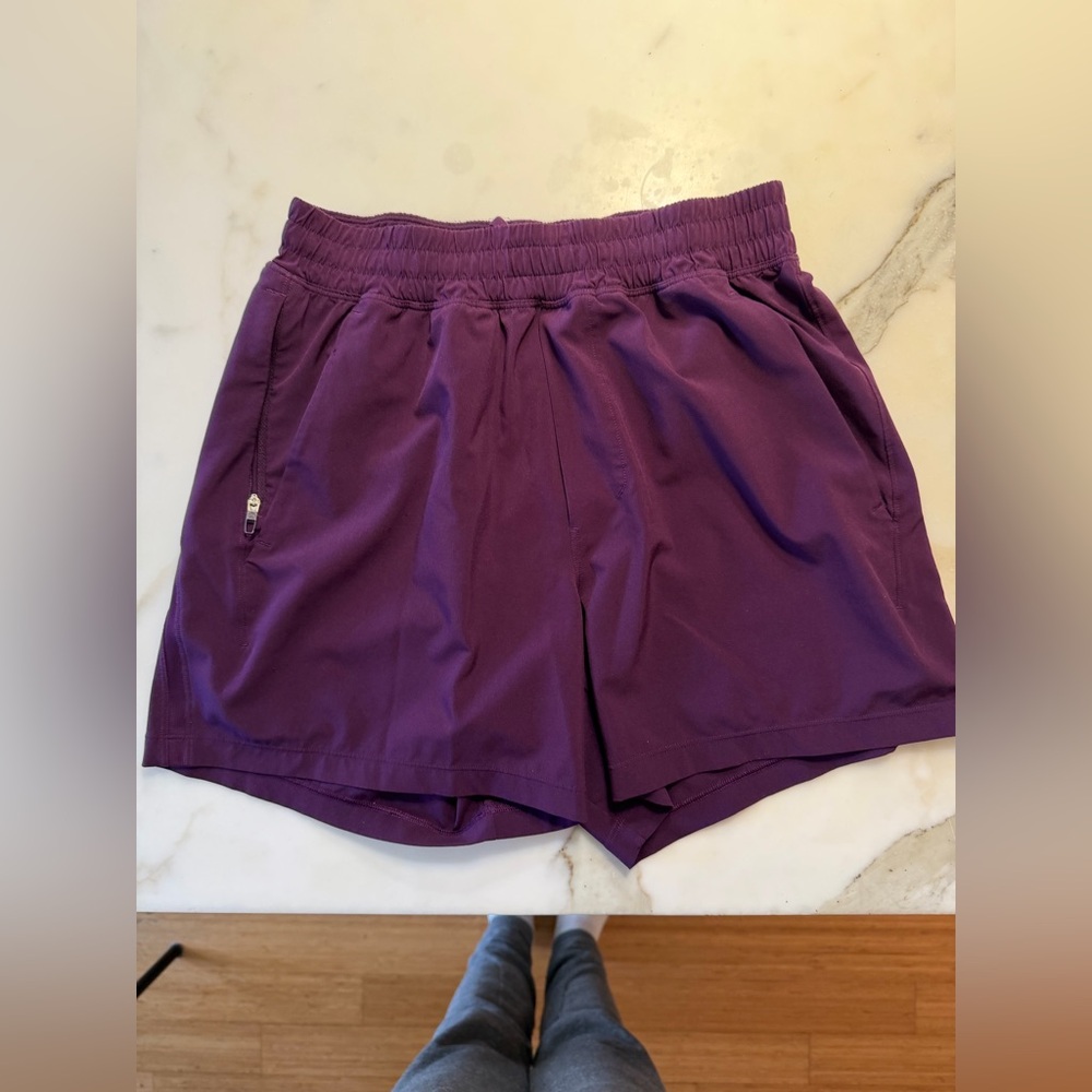 Lululemon 5’ Linerless Pace Breaker Shorts